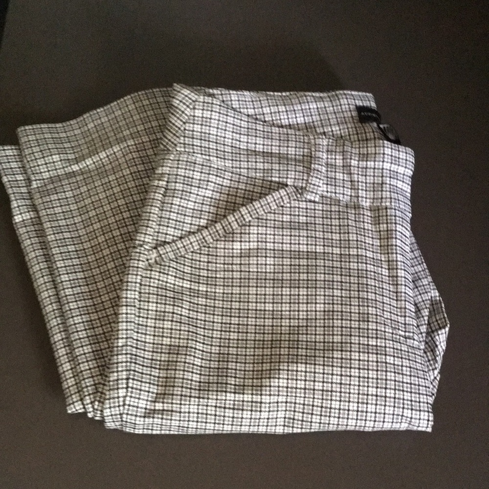 Cute pencil leg plaid pants